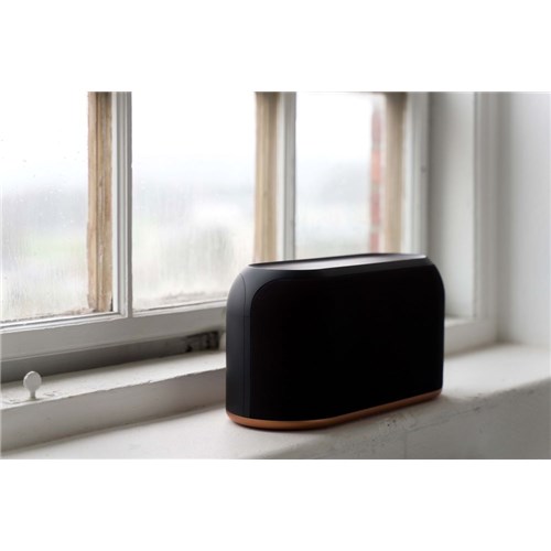 Jays_s-Living Three_Lifestyle_ Graphite Black_3